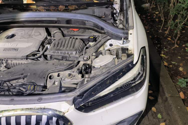 Used BMW X1 2021 sDrive20Li Fashion Model Engine Bay Left