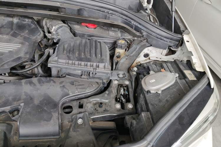 Used BMW X1 2021 sDrive20Li Premium Edition Engine Bay Left
