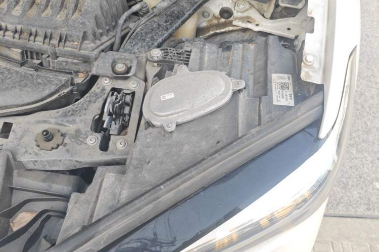 Used BMW X1 2021 sDrive20Li Fashion Model Engine Bay Left