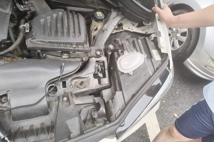 Used BMW X1 2021 Restyled sDrive25Li Leading Edition Engine Bay Left