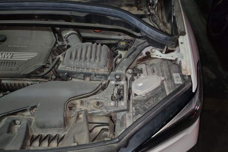 Used BMW X1 2021 sDrive20Li Fashion Model Engine Bay Left