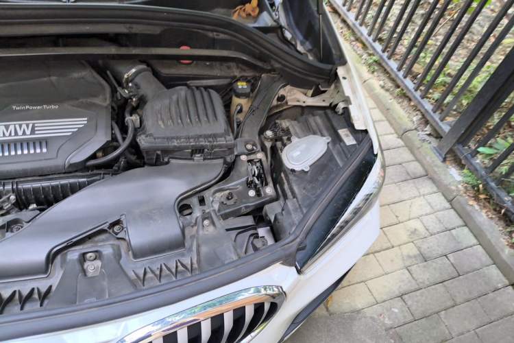 Used BMW X1 2021 Restyled sDrive20Li Premium Edition Engine Bay Left
