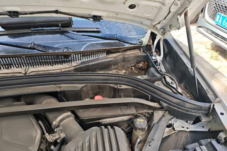 Used BMW X1 2021 sDrive20Li Fashion Model Engine Bay Left
