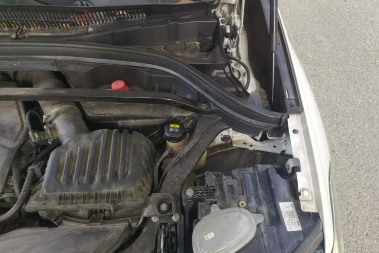 Used BMW X1 2021 sDrive20Li Premium Edition Engine Bay Left