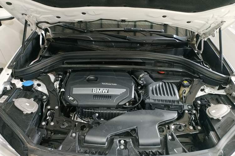 Used BMW X1 2021 sDrive20Li Fashion Model Engine Bay