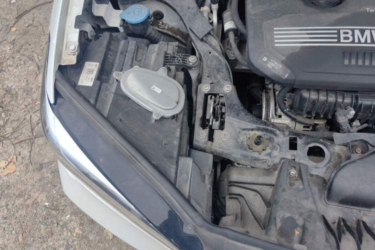 Used BMW X1 2021 Restyled sDrive20Li Premium Edition Engine Bay Right