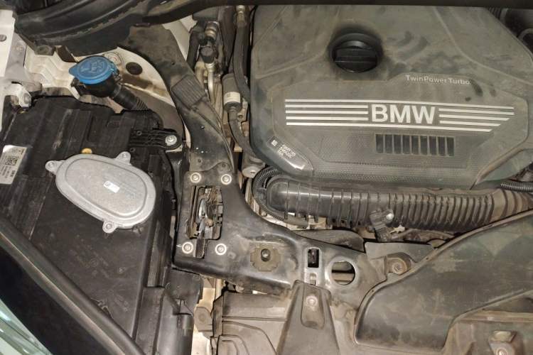 Used BMW X1 2021 sDrive25Li Leading Model Engine Bay Right