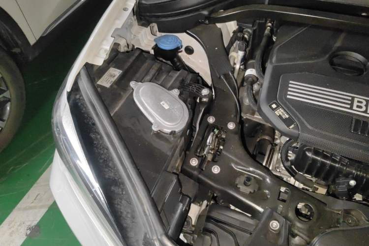 Used BMW X1 2021 Restyled sDrive20Li Fashion Version Engine Bay Right
