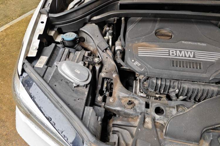 Used BMW X1 2021 Restyled sDrive20Li Fashion Version Engine Bay Right