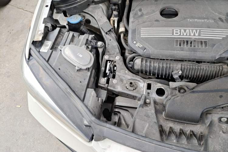 Used BMW X1 2021 Restyled sDrive25Li Leading Edition Engine Bay Right