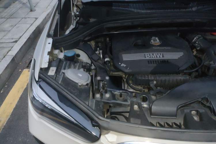 Used BMW X1 2021 Restyled sDrive20Li Fashion Version Engine Bay Right