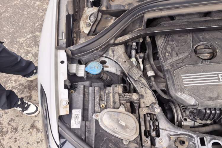 Used BMW X1 2021 sDrive20Li Premium Edition Engine Bay Right
