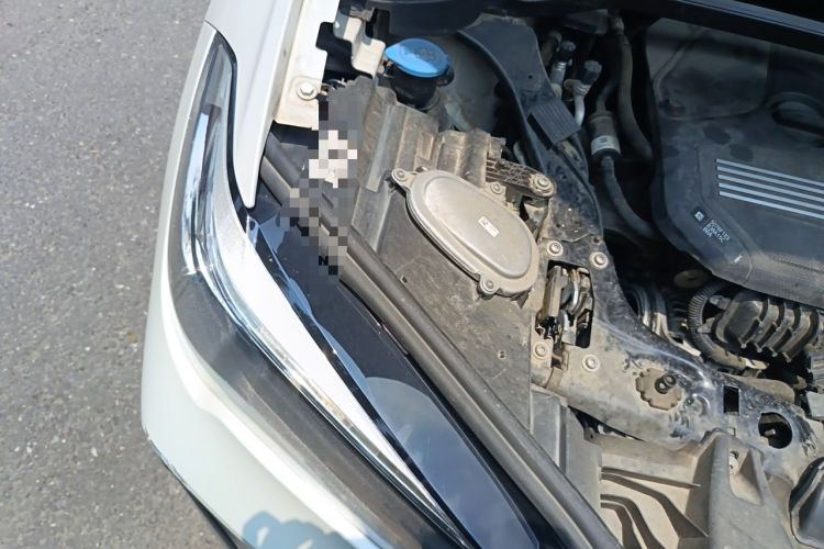 Used BMW X1 2021 sDrive20Li Premium Edition Engine Bay Right