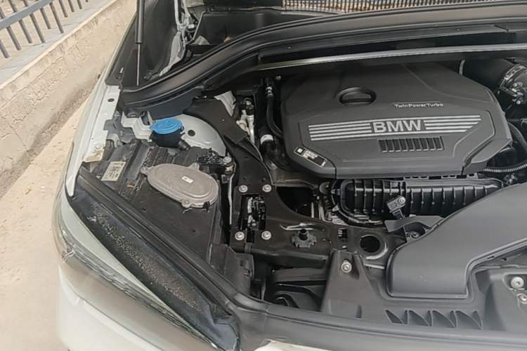 Used BMW X1 2021 Restyled sDrive20Li Premium Edition Engine Bay Right