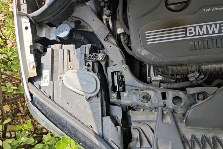 Used BMW X1 2021 sDrive20Li Fashion Model Engine Bay Right