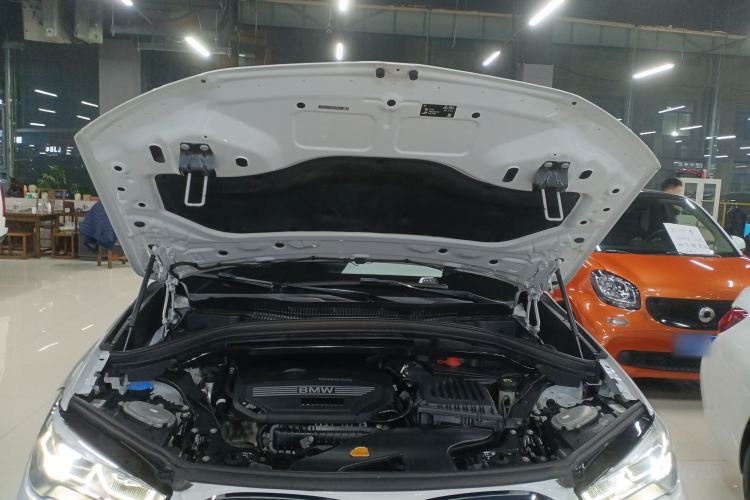 Used BMW X1 2021 sDrive20Li Fashion Model Engine Bay