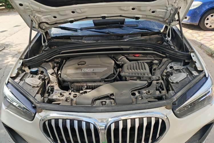 Used BMW X1 2021 sDrive20Li Fashion Model Engine Bay