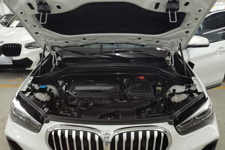 Used BMW X1 2021 sDrive20Li Fashion Model Engine Bay