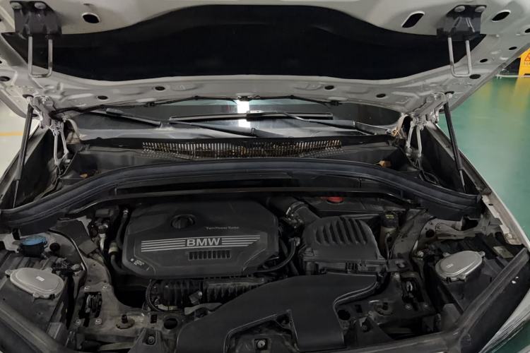 Used BMW X1 2021 sDrive20Li Fashion Model Engine Bay