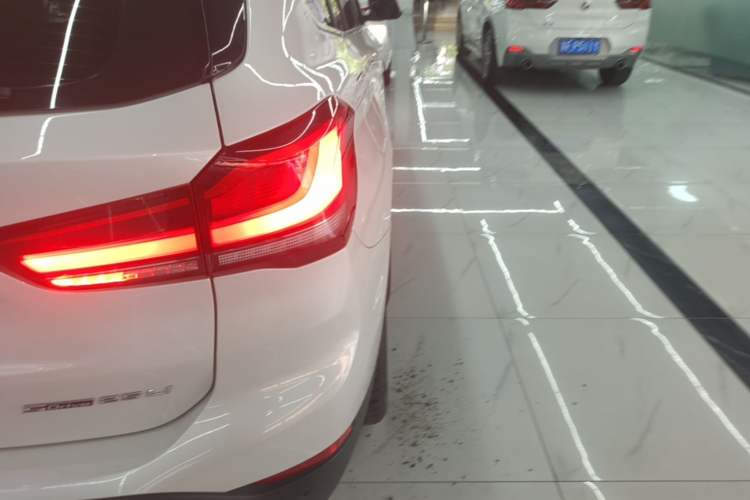Used BMW X1 2021 Restyled sDrive25Li Leading Edition Exterior 3