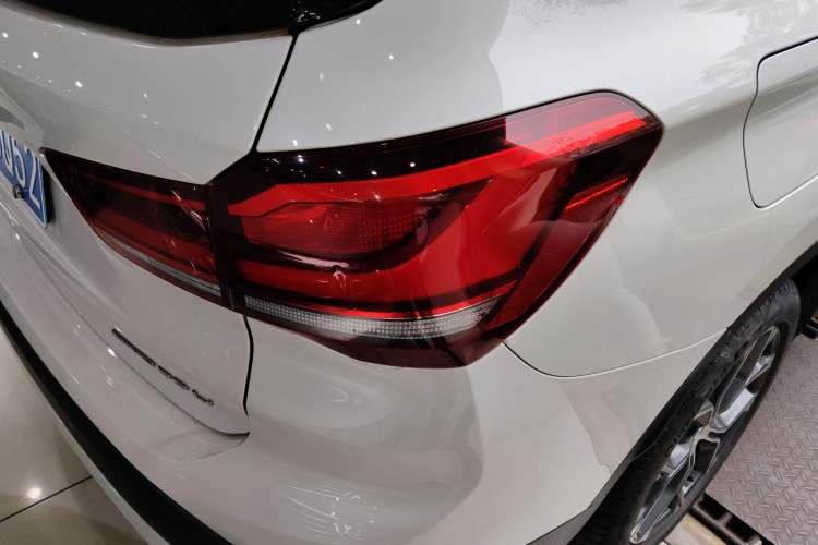 Used BMW X1 2021 sDrive25Li Leading Model Exterior 3
