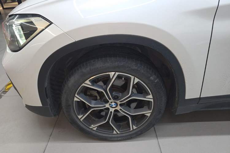 Used BMW X1 2021 Restyled sDrive25Li Leading Edition Exterior 4