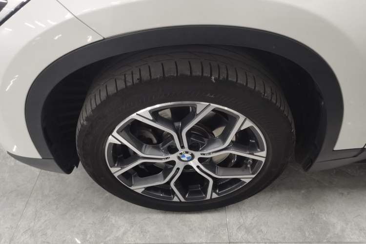 Used BMW X1 2021 Restyled sDrive25Li Leading Edition Exterior 4