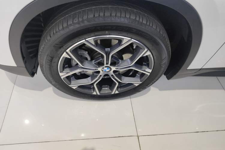 Used BMW X1 2021 Restyled sDrive25Li Leading Edition Exterior 4