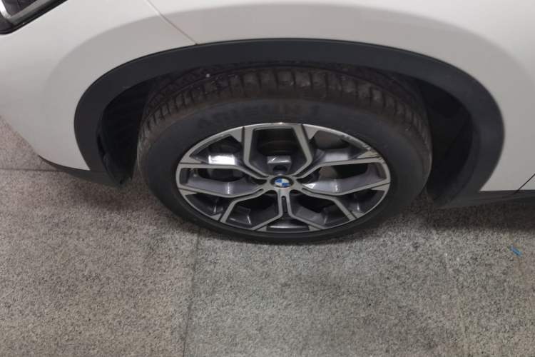 Used BMW X1 2021 sDrive25Li Leading Model Exterior 4