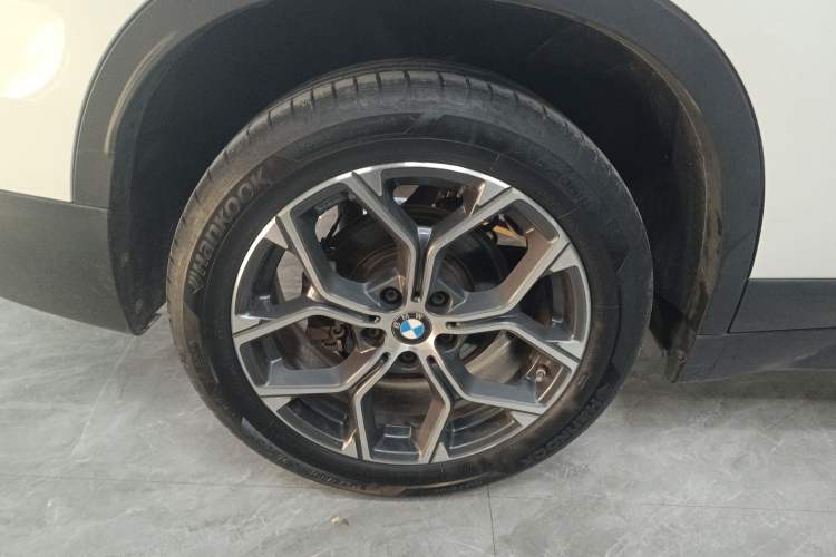 Used BMW X1 2021 Restyled sDrive25Li Leading Edition Exterior 5