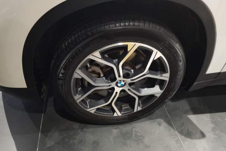 Used BMW X1 2021 Restyled sDrive25Li Leading Edition Exterior 7