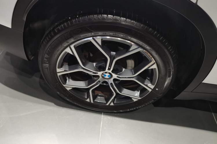 Used BMW X1 2021 Restyled sDrive25Li Leading Edition Exterior 8