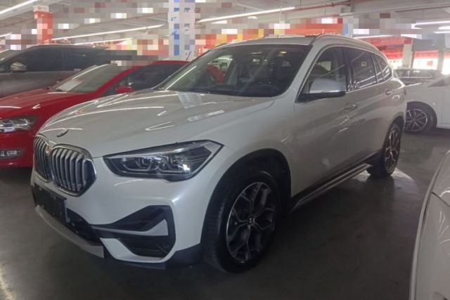 BMW X1 2021 Restyled sDrive20Li Premium Edition с пробегом