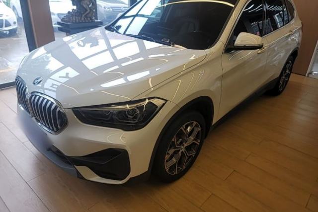 Ojetý BMW X1 2021 Restyled sDrive25Li Leading Edition