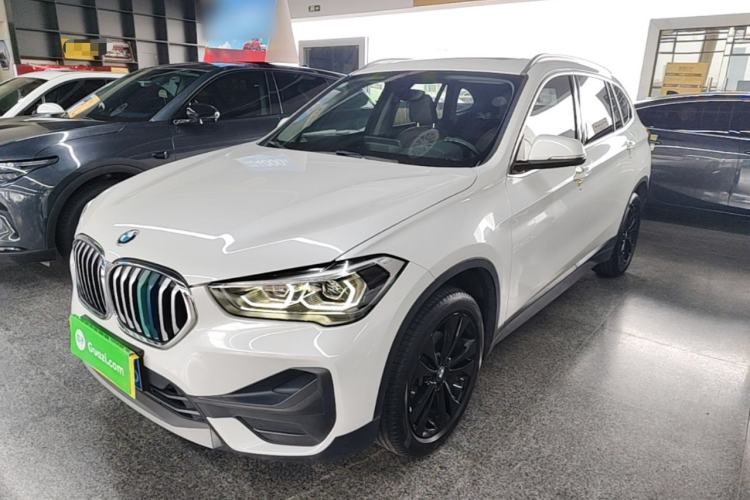 BMW X1 2021 — фото 1