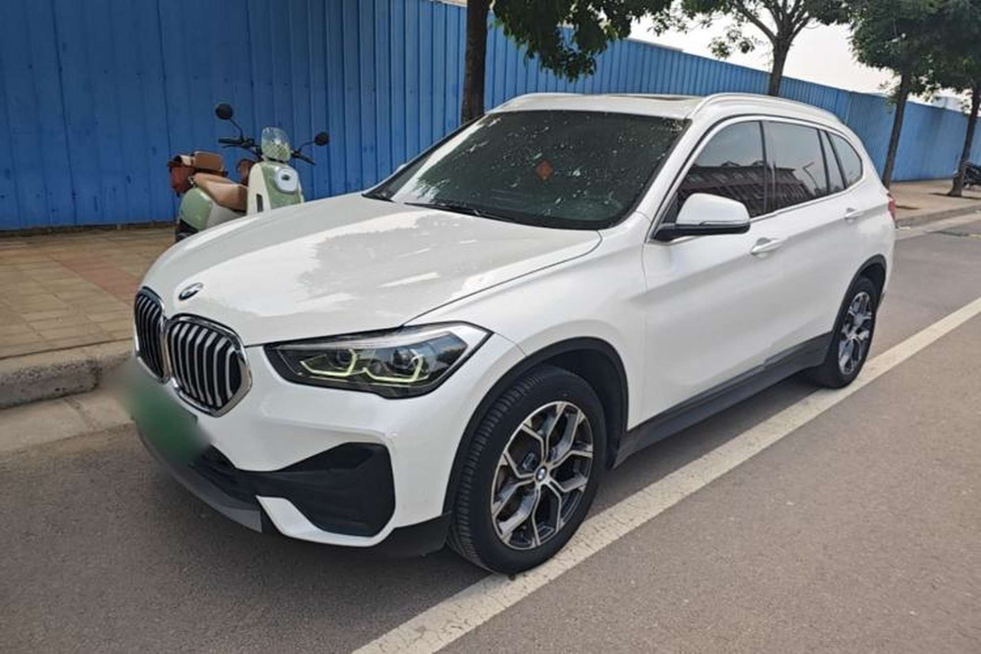 Used BMW X1 2021 Restyled sDrive25Li Leading Edition Front Left 45 Deg