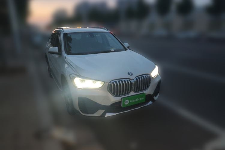 Used BMW X1 2021 Restyled sDrive25Li Leading Edition Front Right 45 Deg