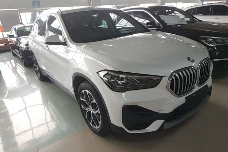 Used BMW X1 2021 sDrive25Li Leading Model Front Right 45 Deg