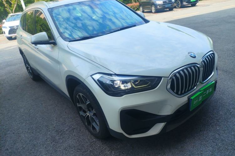 Used BMW X1 2021 Restyled sDrive25Li Leading Edition Front Right 45 Deg