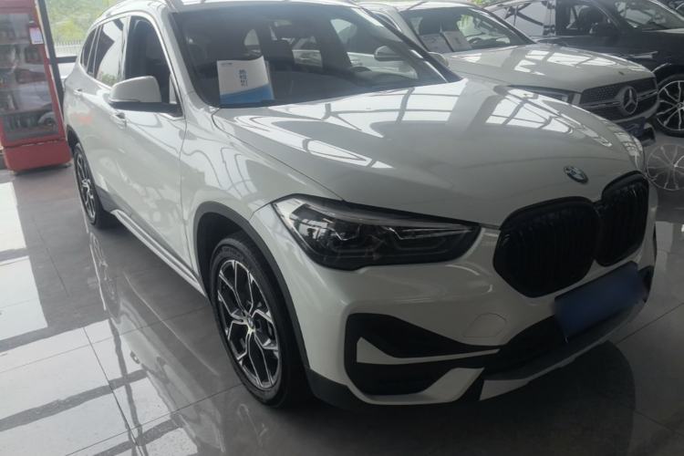 Used BMW X1 2021 sDrive25Li Leading Model Front Right 45 Deg