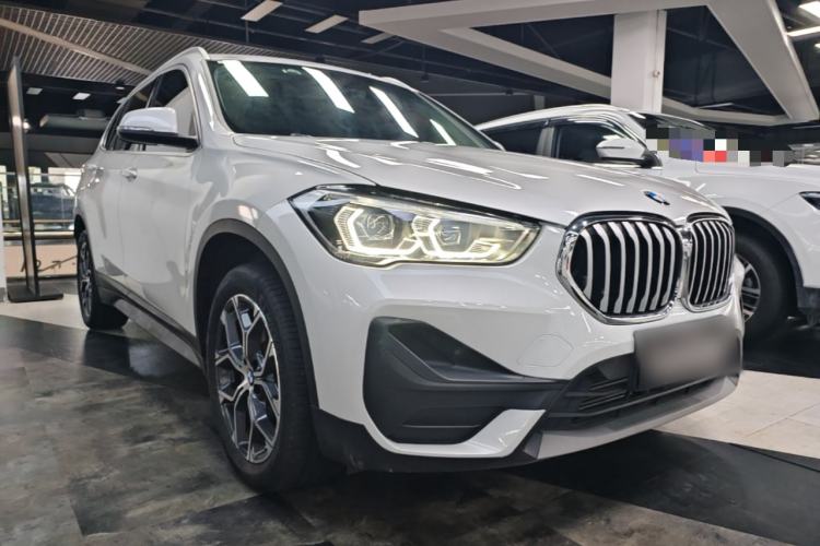 Used BMW X1 2021 sDrive25Li Leading Model Front Right 45 Deg