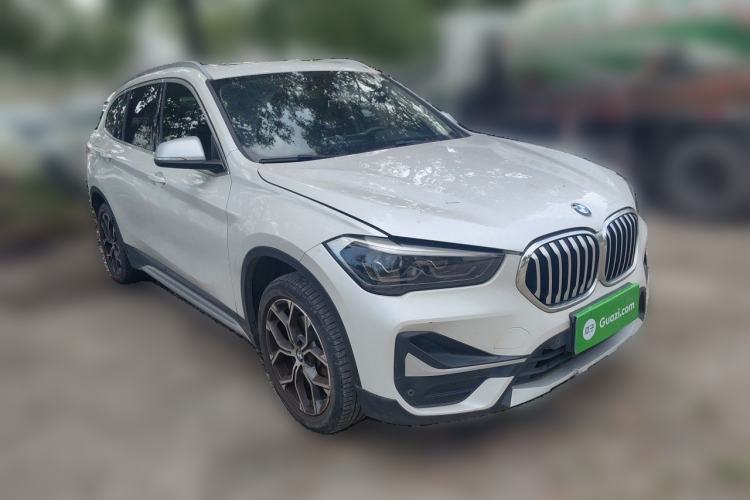 Used BMW X1 2021 Restyled sDrive20Li Premium Edition Front Right 45 Deg