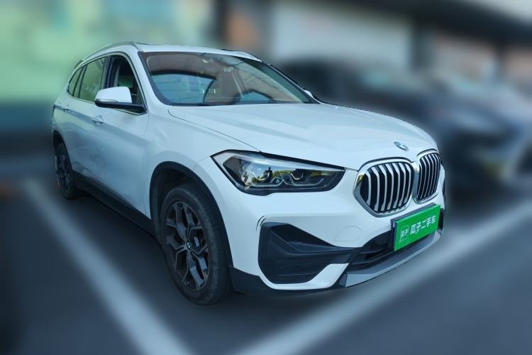 Used BMW X1 2021 sDrive25Li Leading Model Front Right 45 Deg