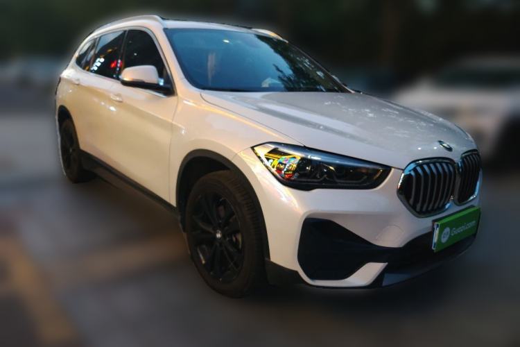 Used BMW X1 2021 Restyled sDrive20Li Fashion Version Front Right 45 Deg