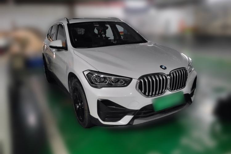 Used BMW X1 2021 Restyled sDrive20Li Fashion Version Front Right 45 Deg