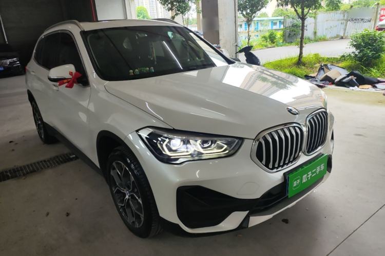 Used BMW X1 2021 Restyled sDrive25Li Leading Edition Front Right 45 Deg