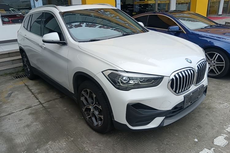Used BMW X1 2021 Restyled sDrive25Li Leading Edition Front Right 45 Deg