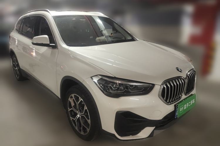 Used BMW X1 2021 Restyled sDrive25Li Leading Edition Front Right 45 Deg