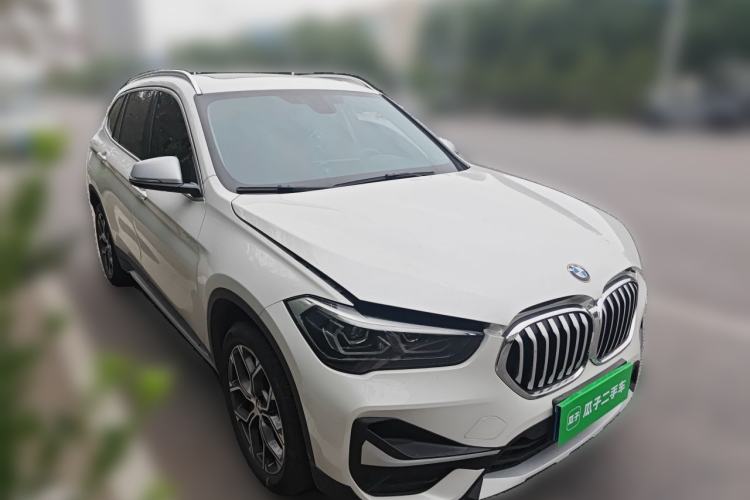 Used BMW X1 2021 Restyled sDrive20Li Premium Edition Front Right 45 Deg