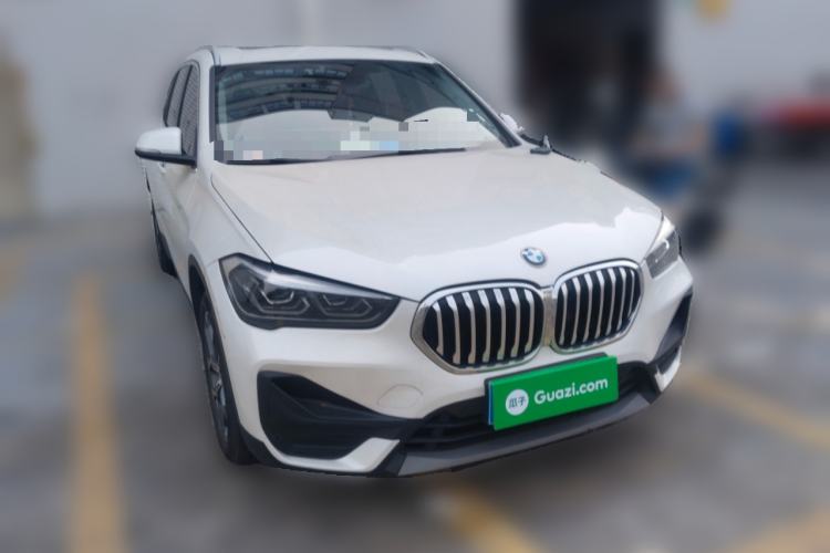 Used BMW X1 2021 Restyled sDrive25Li Leading Edition Front Right 45 Deg